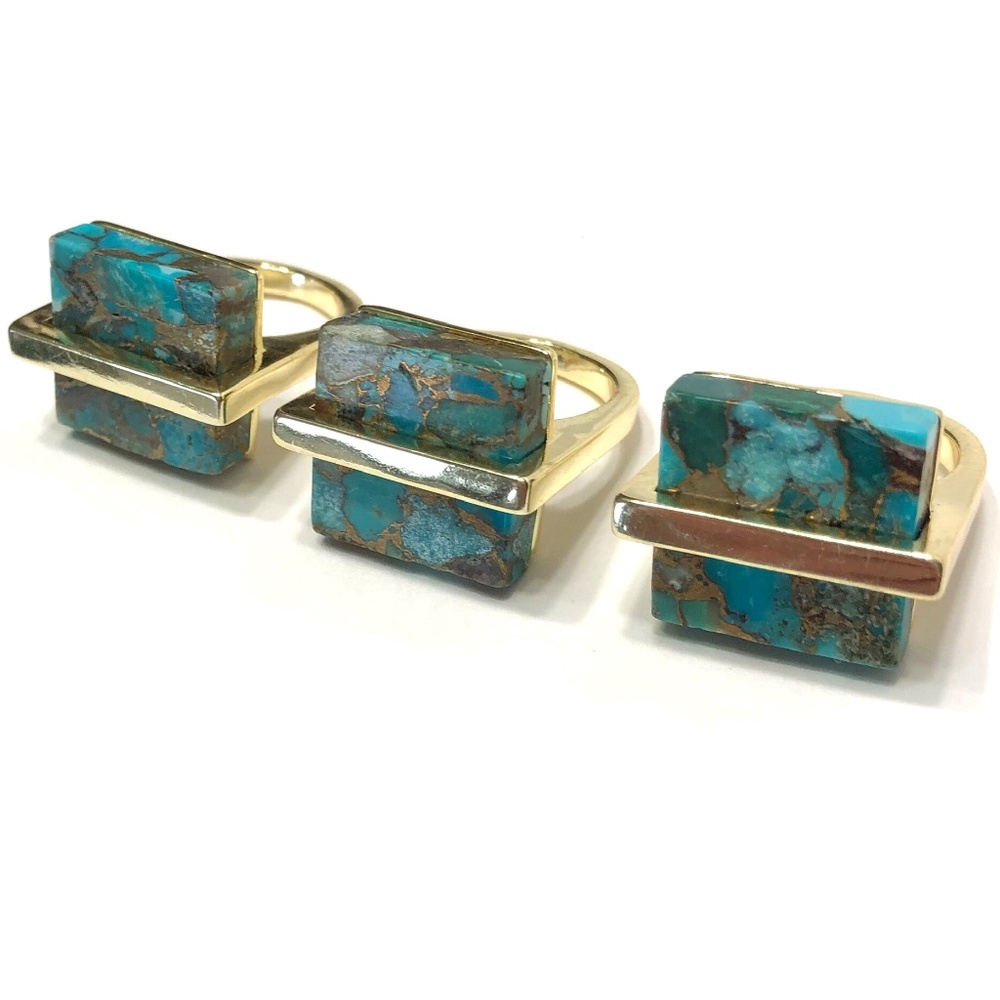 Ring, gold line turquoise square gemstone